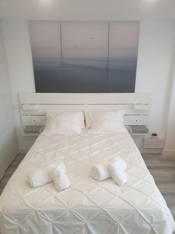 Estudio Amalfi Torre Del Mar Bagian luar foto