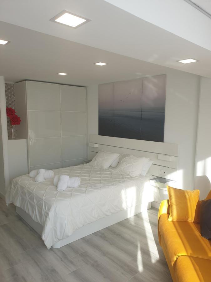 Estudio Amalfi Torre Del Mar Bagian luar foto