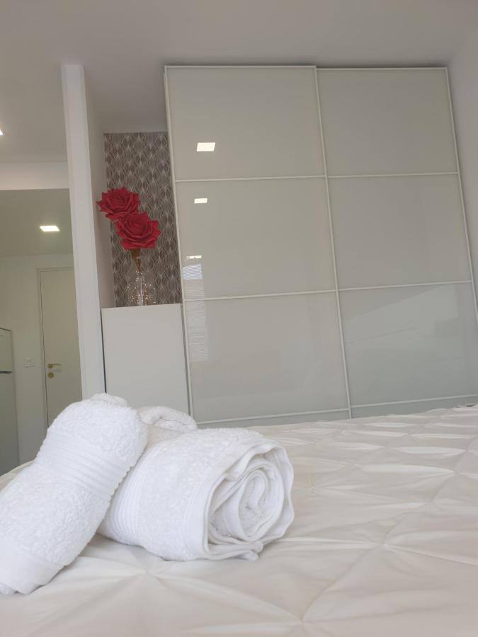 Estudio Amalfi Torre Del Mar Bagian luar foto