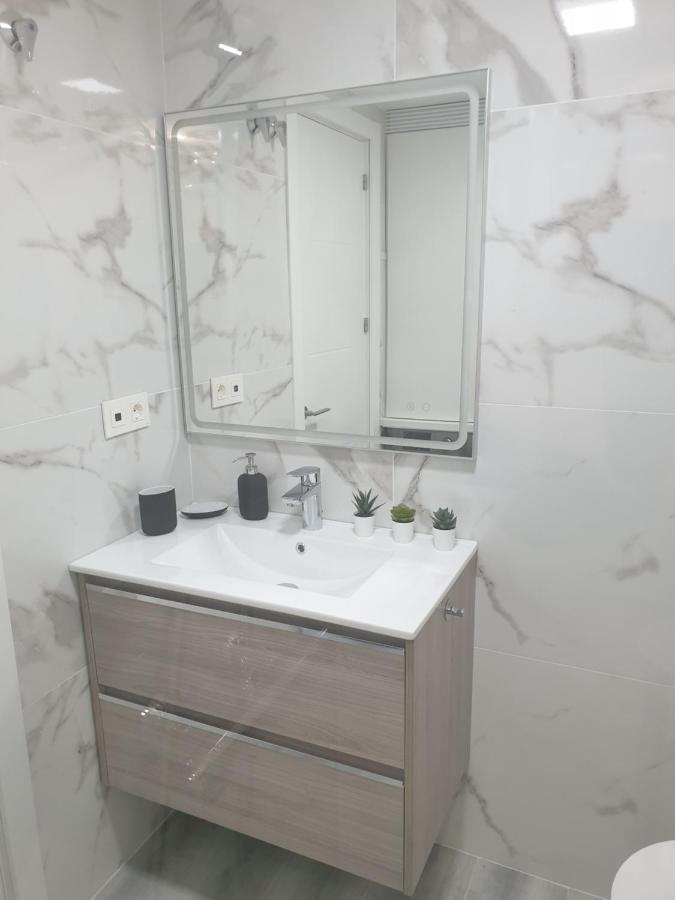 Estudio Amalfi Torre Del Mar Bagian luar foto